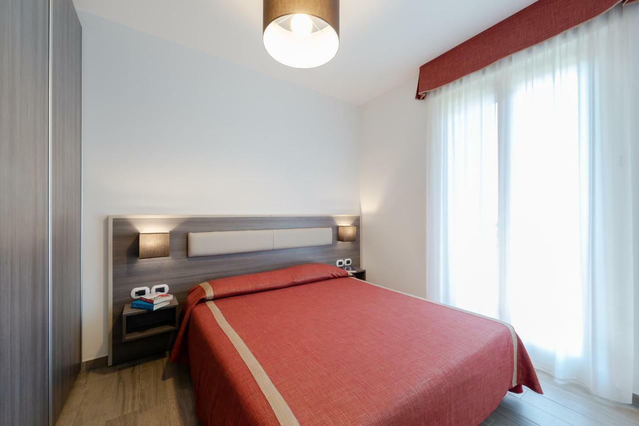 Boca Marina Aparthotel อัลบา อาดริอาติกา ภายนอก รูปภาพ